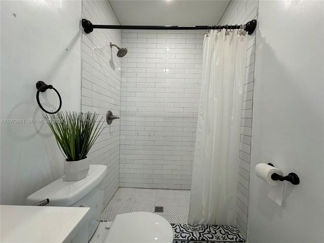 2401 SW 83rd Ave, Miami, FL 33155