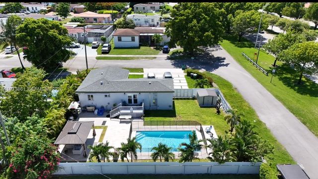 2401 SW 83rd Ave, Miami, FL 33155