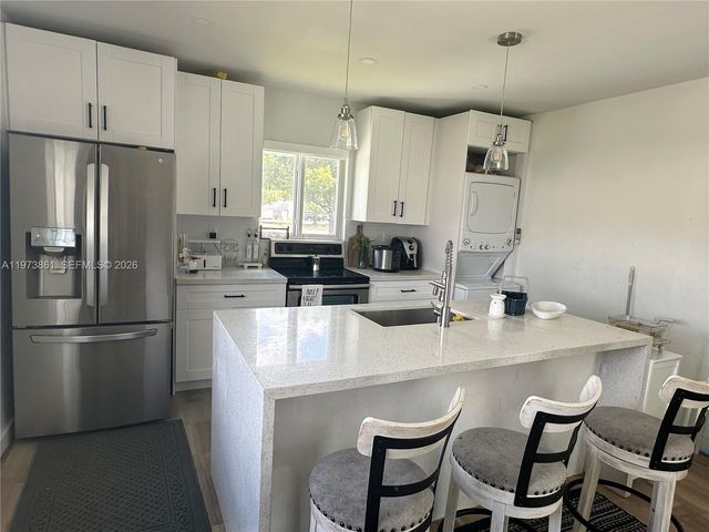 2401 SW 83rd Ave, Miami, FL 33155