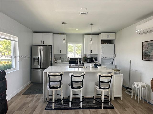 2401 SW 83rd Ave, Miami, FL 33155