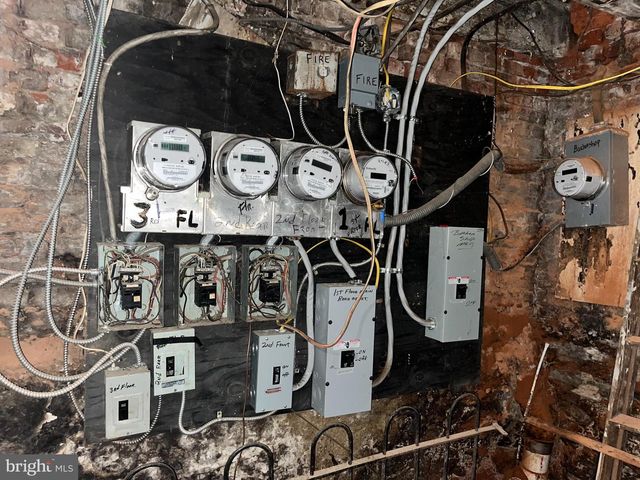 5501 LANSDOWNE AVE, Philadelphia, PA 19131