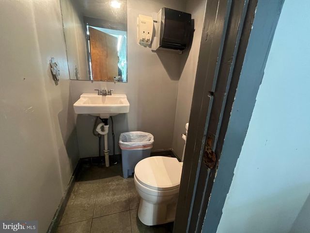 5501 LANSDOWNE AVE, Philadelphia, PA 19131