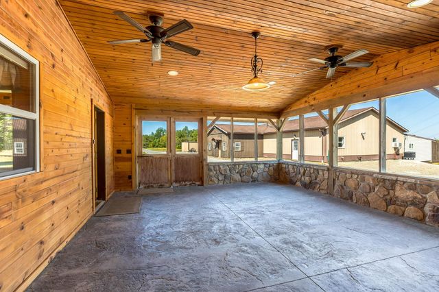 3044 Jasmine Road NW, Carrollton, OH 44615