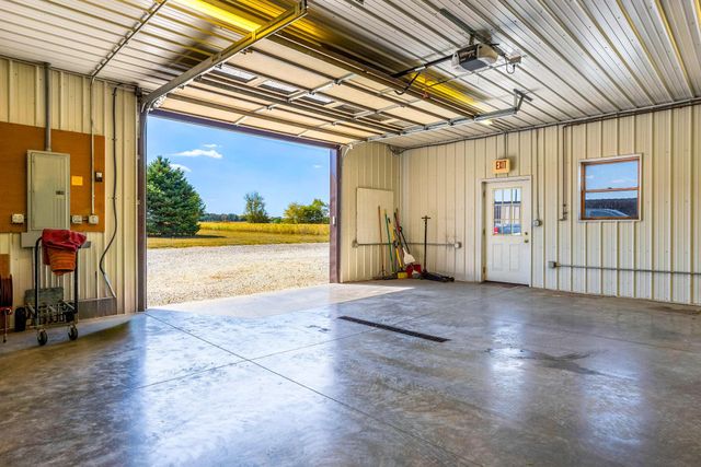 3044 Jasmine Road NW, Carrollton, OH 44615