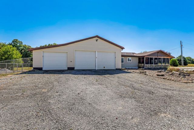 3044 Jasmine Road NW, Carrollton, OH 44615