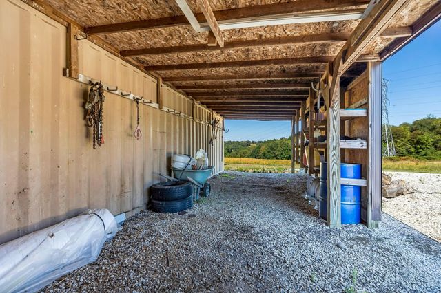 3044 Jasmine Road NW, Carrollton, OH 44615