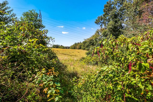 3044 Jasmine Road NW, Carrollton, OH 44615