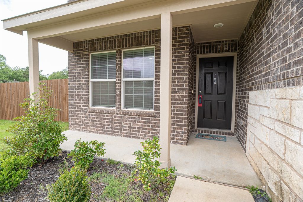 4620 Knoll Gardens Way, Fort Worth, TX 76036 — photo 4