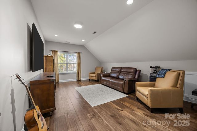 10843 Preservation Park Drive, Charlotte, NC 28214