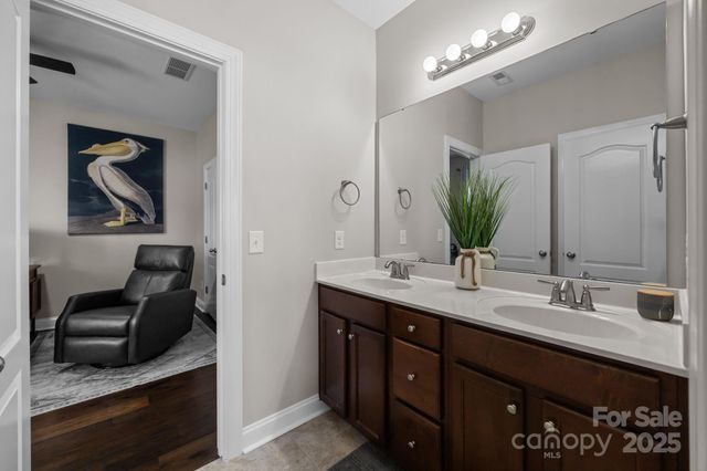 10843 Preservation Park Drive, Charlotte, NC 28214