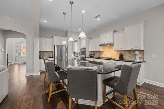 10843 Preservation Park Drive, Charlotte, NC 28214