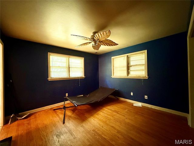 931 Thatcher Avenue, St Louis, MO 63135