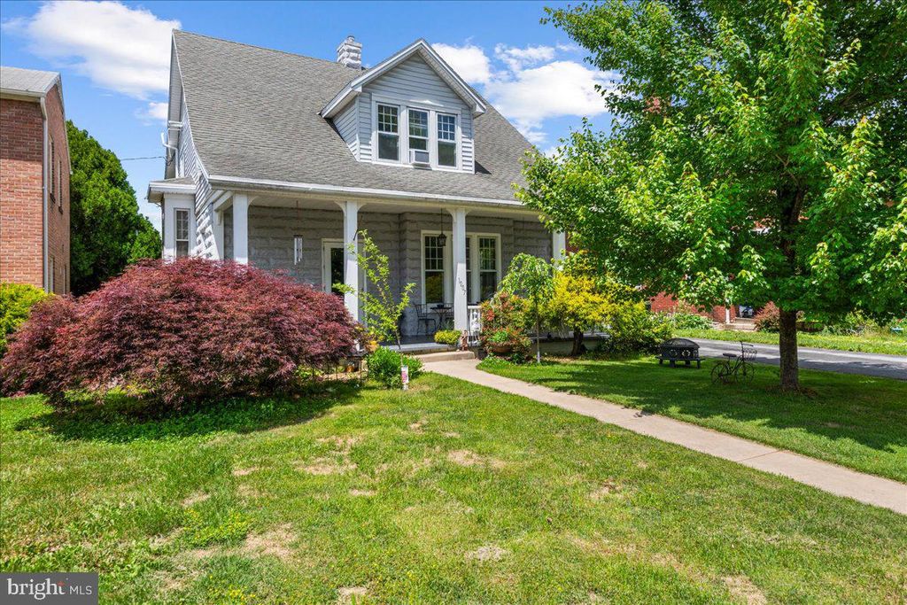 Image 1 of property listing at 1007 POTOMAC AVE, Hagerstown, MD 21742