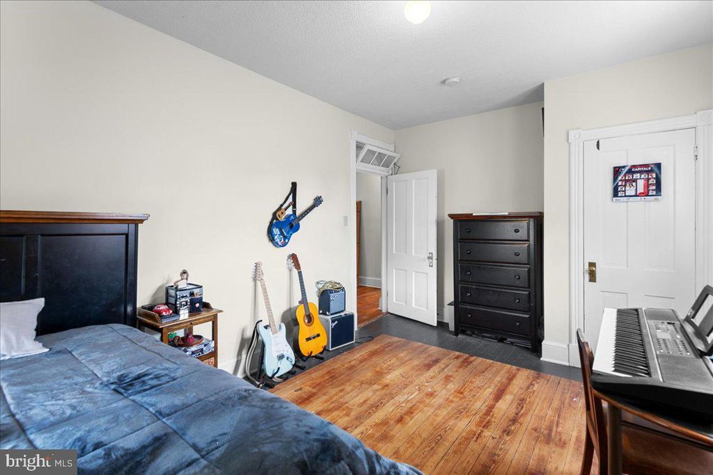 Image 25 of property listing at 1007 POTOMAC AVE, Hagerstown, MD 21742