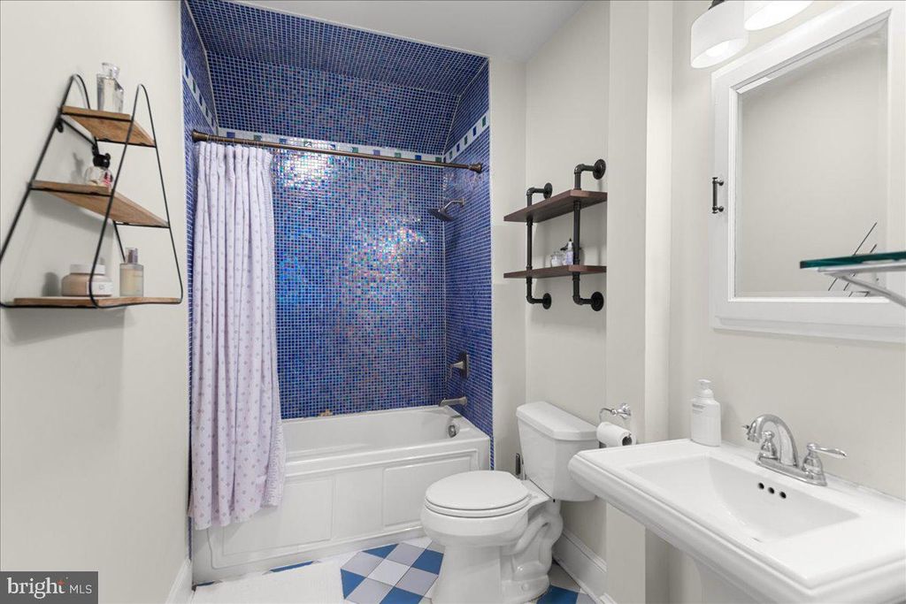 Image 26 of property listing at 1007 POTOMAC AVE, Hagerstown, MD 21742