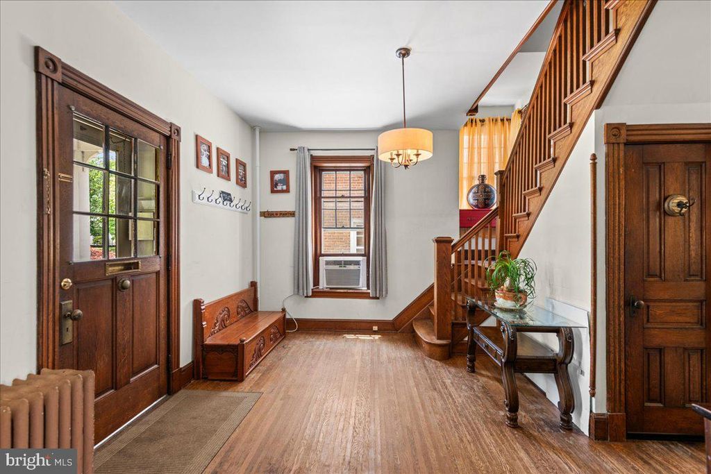 Image 8 of property listing at 1007 POTOMAC AVE, Hagerstown, MD 21742