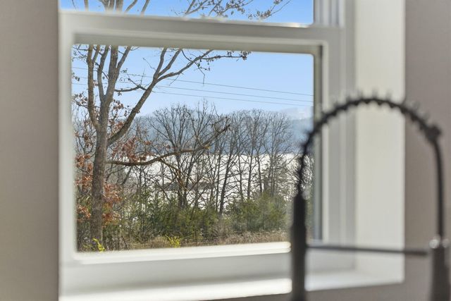 1670 Wooley Creek Road, Cape Fair, MO 65624