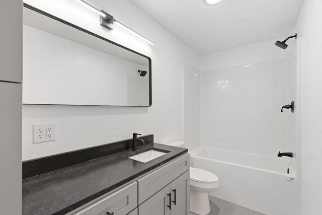 1670 Wooley Creek Road, Cape Fair, MO 65624