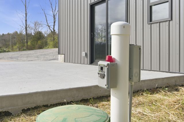 1670 Wooley Creek Road, Cape Fair, MO 65624