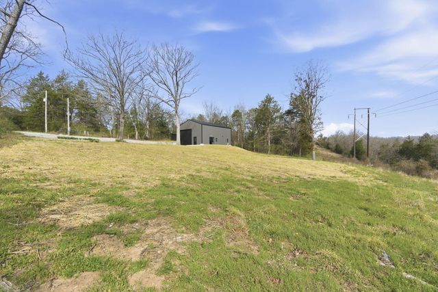 1670 Wooley Creek Road, Cape Fair, MO 65624