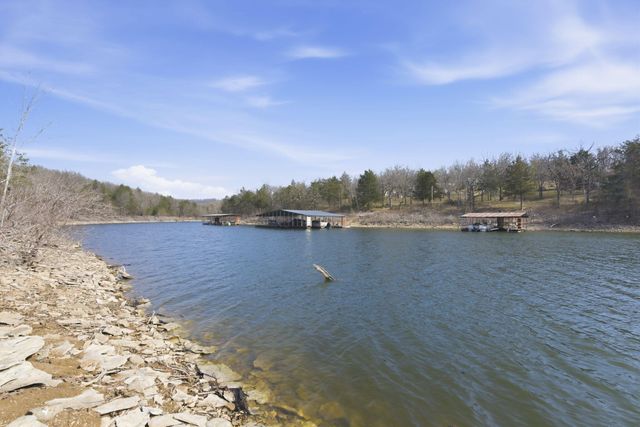 1670 Wooley Creek Road, Cape Fair, MO 65624