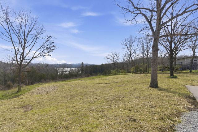 1670 Wooley Creek Road, Cape Fair, MO 65624