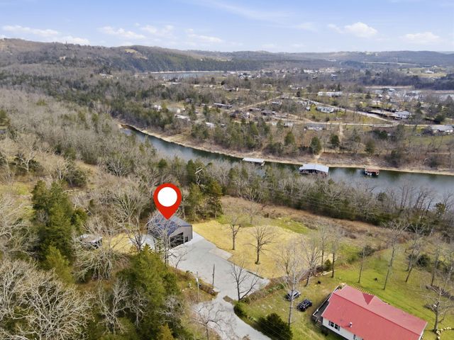 1670 Wooley Creek Road, Cape Fair, MO 65624