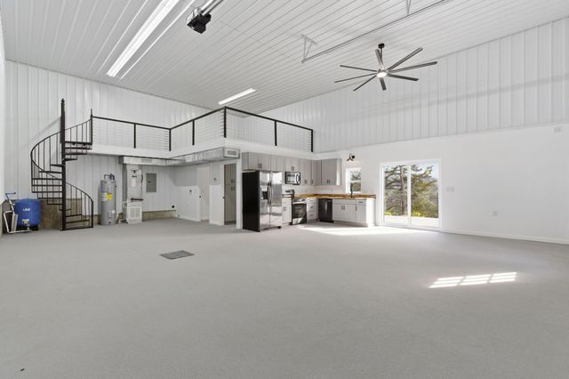 1670 Wooley Creek Road, Cape Fair, MO 65624