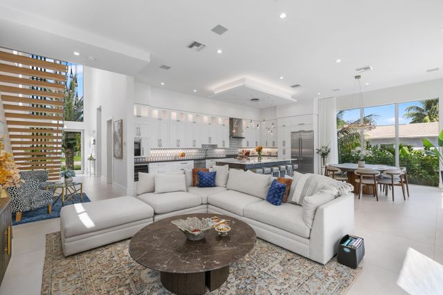 333 S Swinton Avenue, Delray Beach, FL 33444
