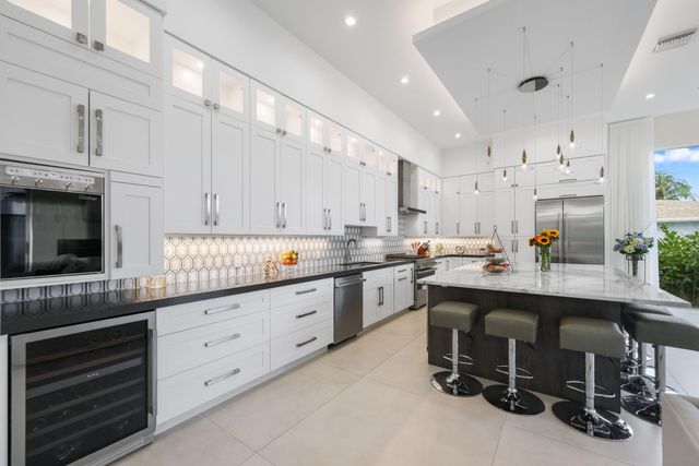 333 S Swinton Avenue, Delray Beach, FL 33444