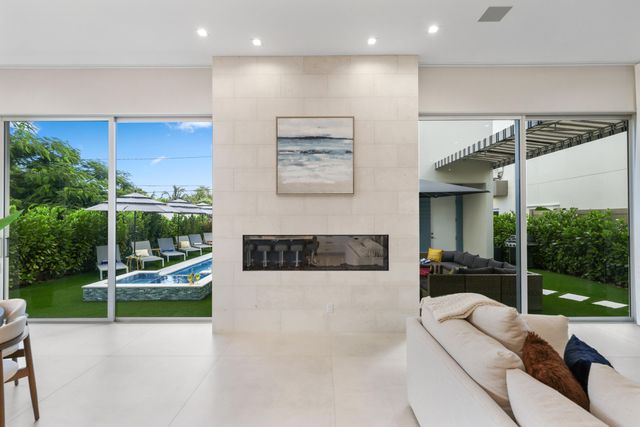 333 S Swinton Avenue, Delray Beach, FL 33444