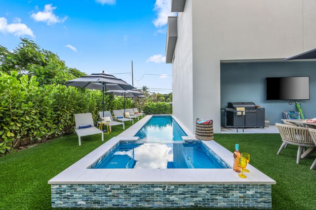 333 S Swinton Avenue, Delray Beach, FL 33444