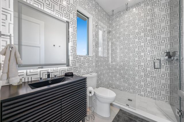 333 S Swinton Avenue, Delray Beach, FL 33444