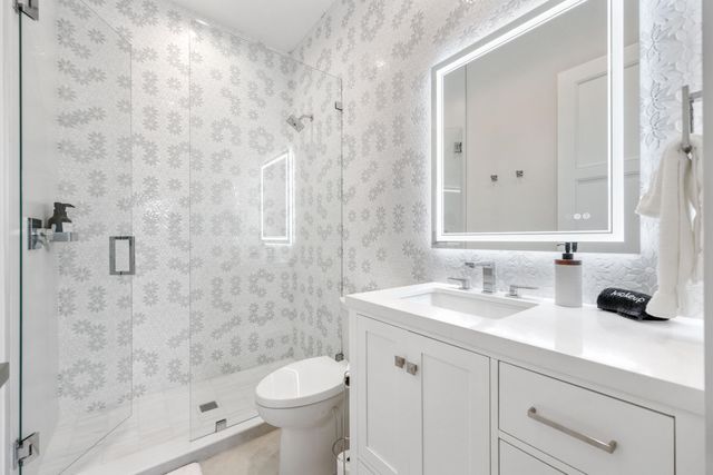 333 S Swinton Avenue, Delray Beach, FL 33444