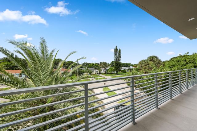 333 S Swinton Avenue, Delray Beach, FL 33444
