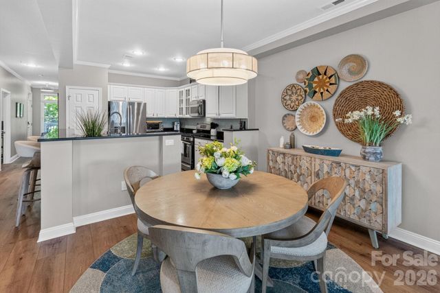 637 Williamson Road 205, Mooresville, NC 28117