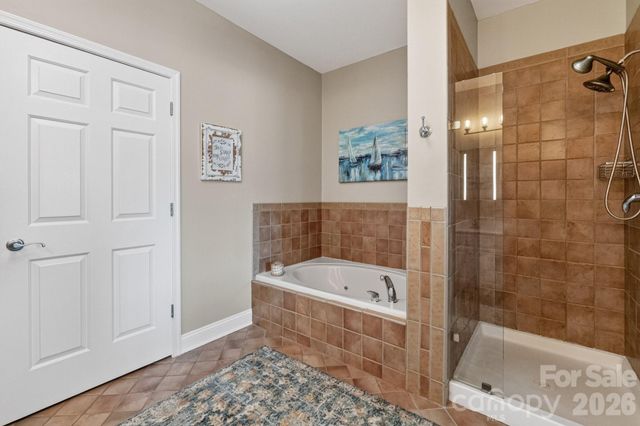637 Williamson Road 205, Mooresville, NC 28117