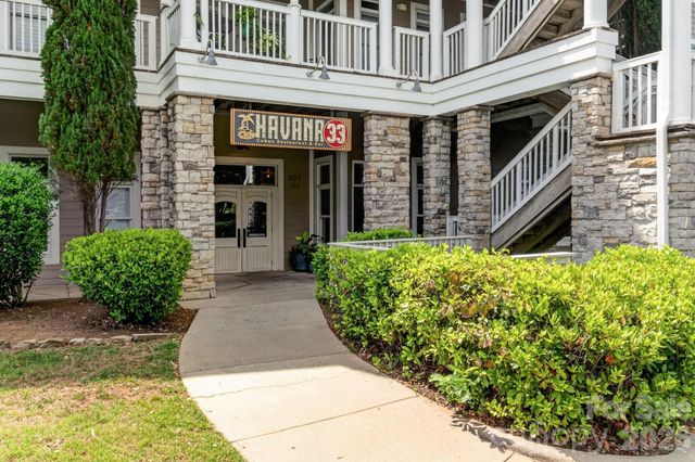 637 Williamson Road 205, Mooresville, NC 28117