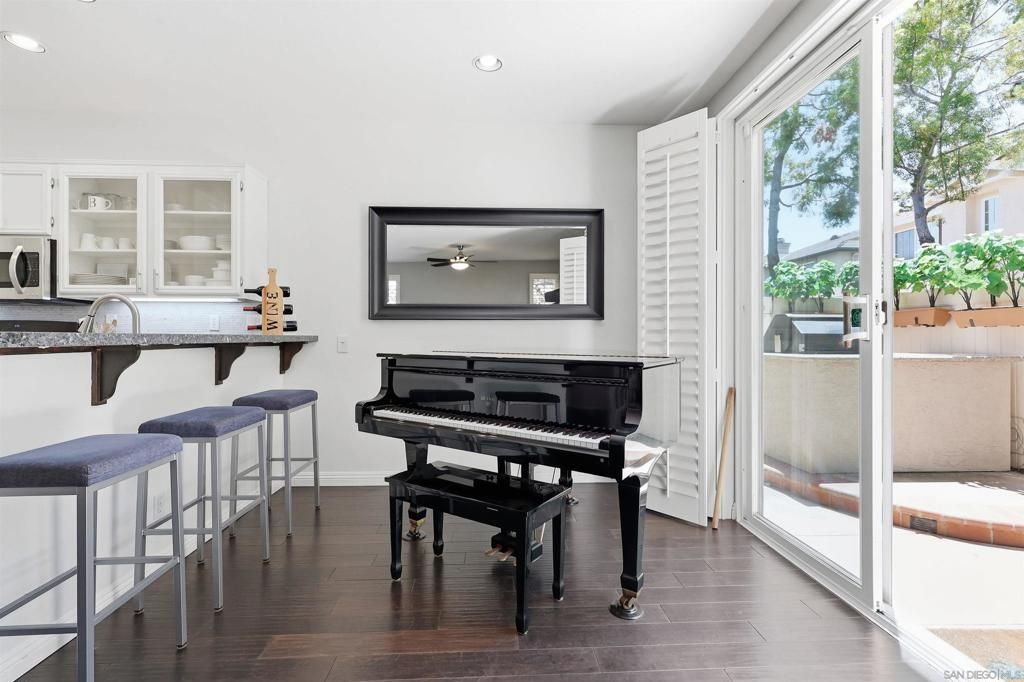 Image 10 of property listing at 2995 W Canyon, San Diego, CA 92123