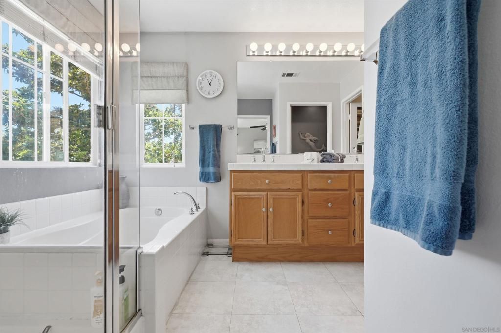 Image 20 of property listing at 2995 W Canyon, San Diego, CA 92123