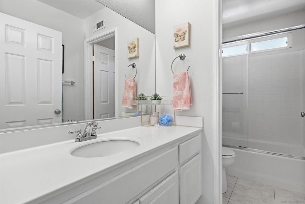 Image 26 of property listing at 2995 W Canyon, San Diego, CA 92123