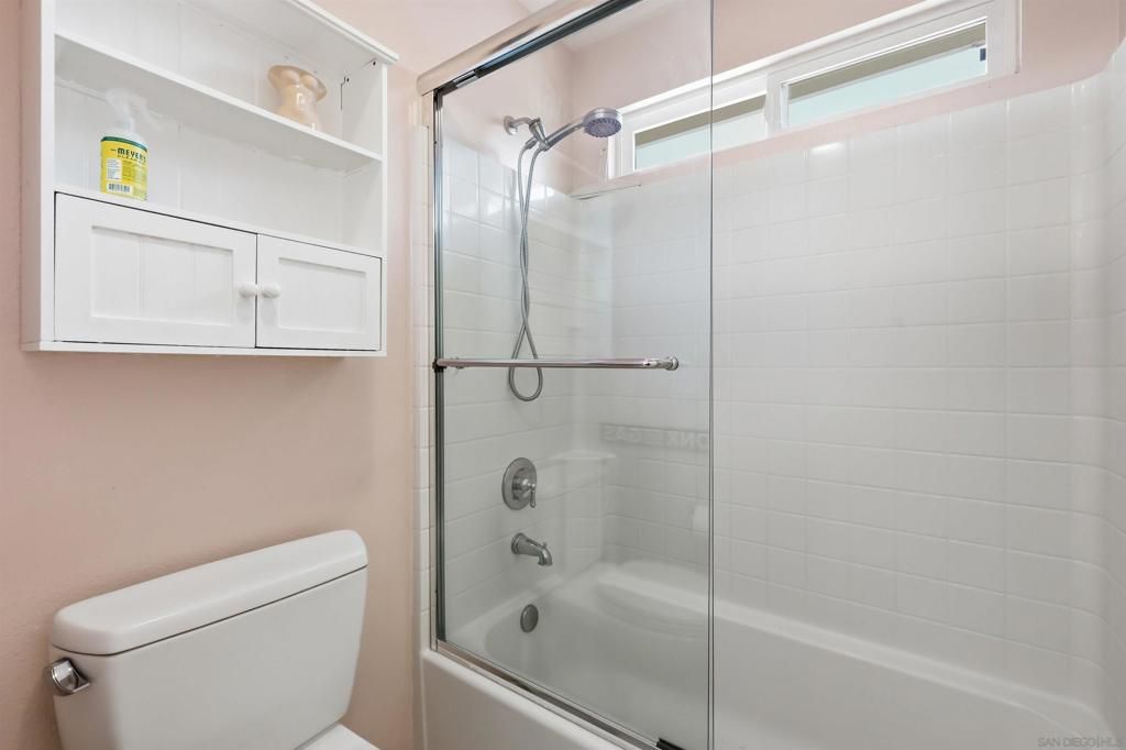 Image 27 of property listing at 2995 W Canyon, San Diego, CA 92123