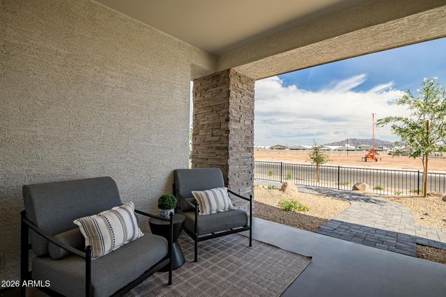 17584 W ILLINI Street, Goodyear, AZ 85338