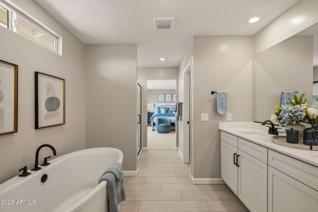 17584 W ILLINI Street, Goodyear, AZ 85338