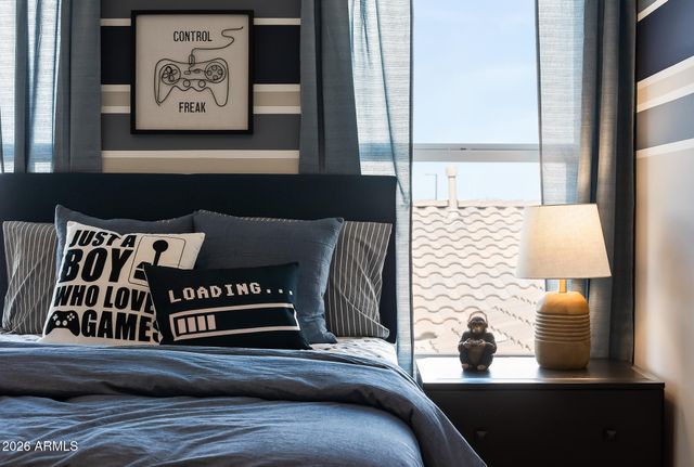 17584 W ILLINI Street, Goodyear, AZ 85338