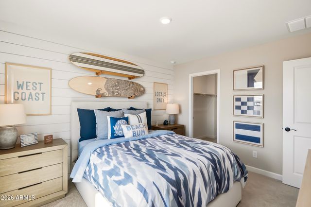 17584 W ILLINI Street, Goodyear, AZ 85338