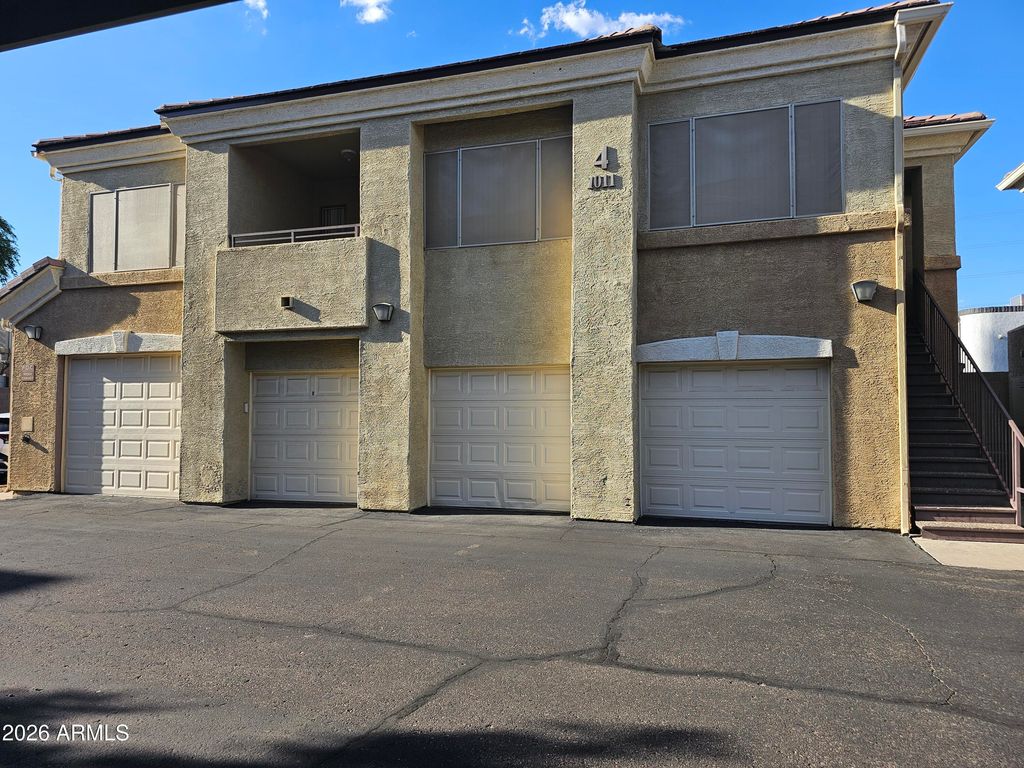18416 N CAVE CREEK Road 1032, Phoenix, AZ 85032
