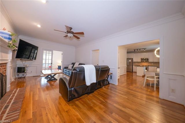 3713 Burbank Lane, Winston-salem, NC 27106