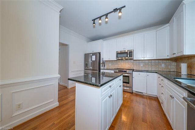 3713 Burbank Lane, Winston-salem, NC 27106