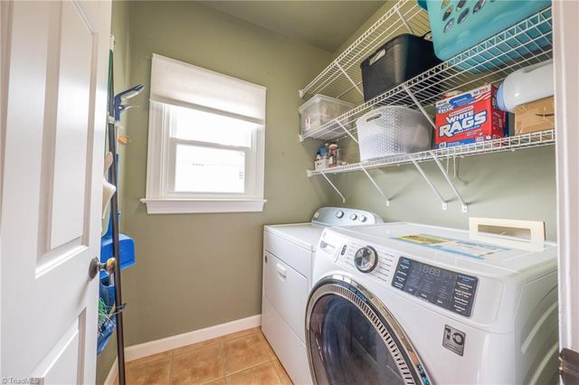 3713 Burbank Lane, Winston-salem, NC 27106